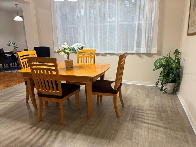 Photo - 4056 Meadowlark Dr