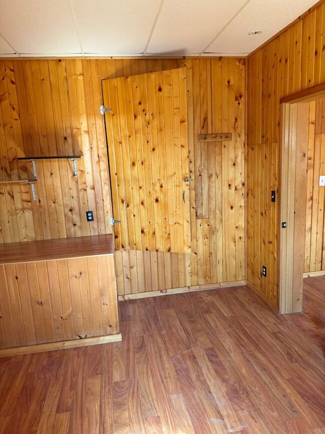 Photo - Blair Bar Unit 3*