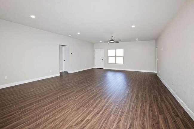 Photo - 4711 Scotty Dr