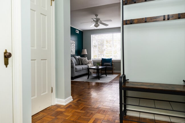 Photo - 1700 N Elm St Unit I3