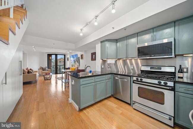 Photo - 631 D Street NW Unidad 1139