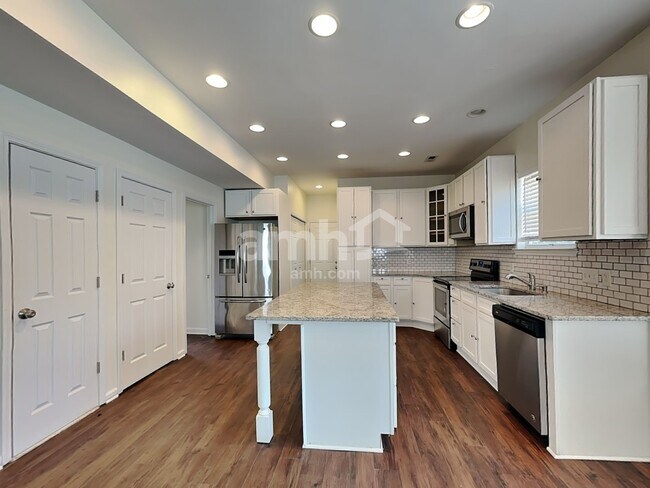 Photo - 5410 Frederick St