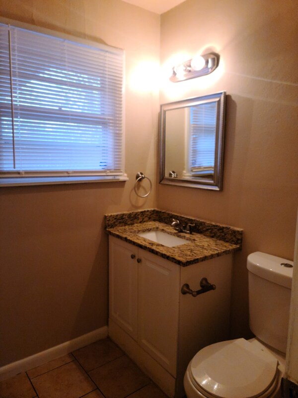 Photo - 2539 Hillsboro Ave