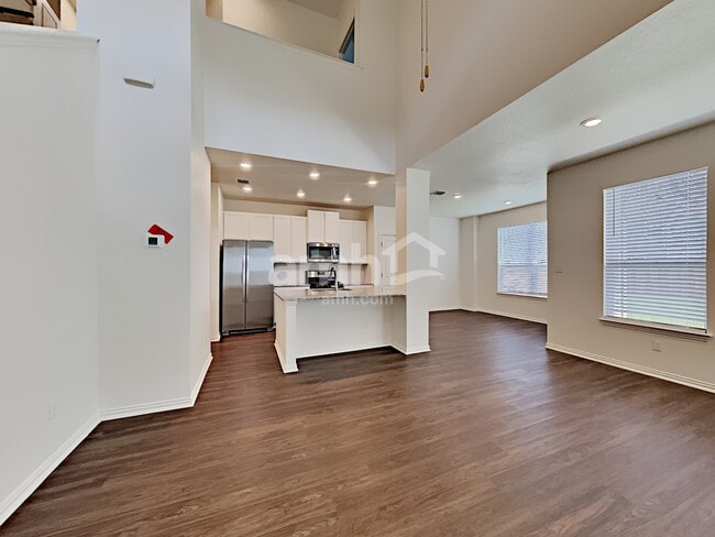 Photo - 2722 Meadowood Heights