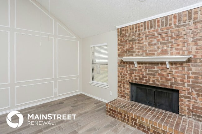 Photo - 3652 Village Green Dr