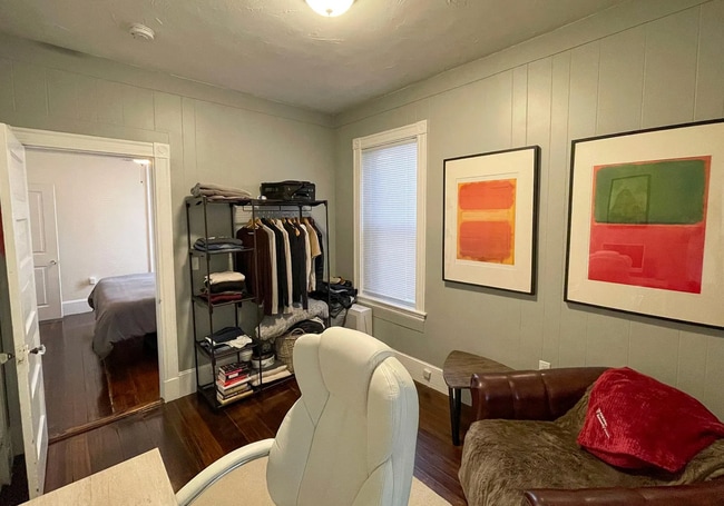 Photo - 439 Winthrop St Unit 1