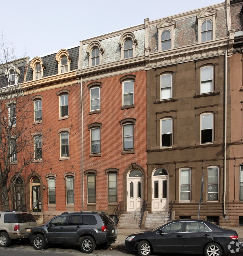 Photo - 1927 Spring Garden St Apartments