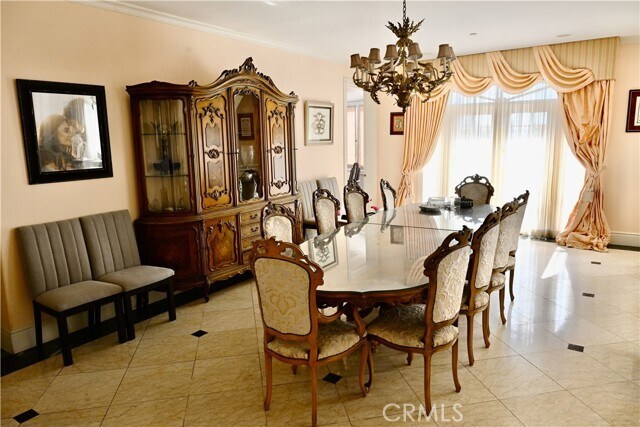 2726 Casiano Rd