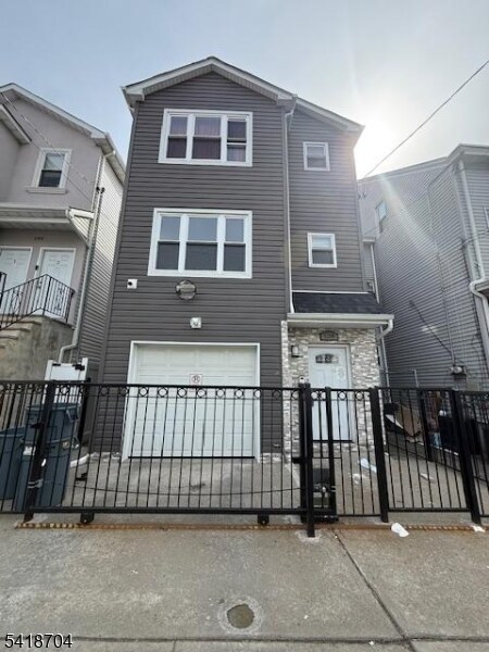 Photo - 138 Lafayette St Unidad 1