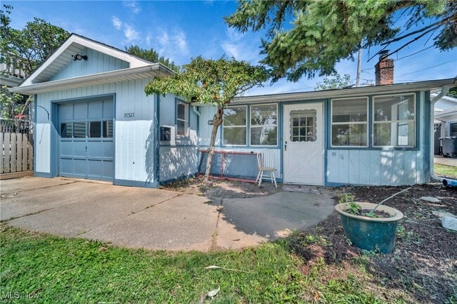 Photo - 17521 Crestland Rd