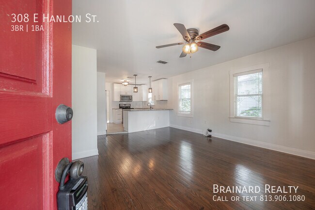 Photo - 308 E Hanlon St