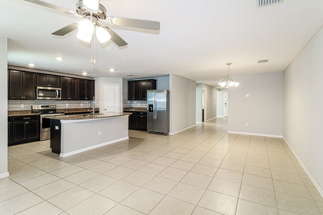 Photo - 6519 Redbay Dr