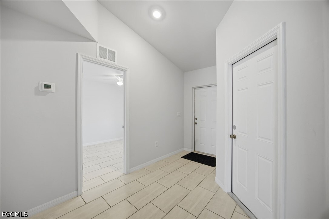 Photo - 1426-1428 Cape Coral Pkwy W
