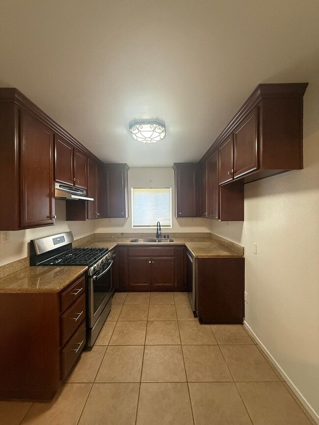 Photo - Beautiful 3 bedroom and 1 bathroom home in Arden Arcade!