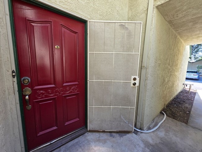 Photo - 3 bedroom condo w/2 car garage!