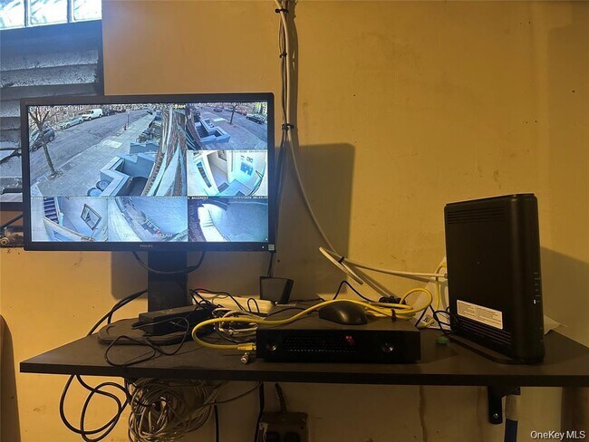 Photo - 80 Elliott Ave Unit 3rd Floor