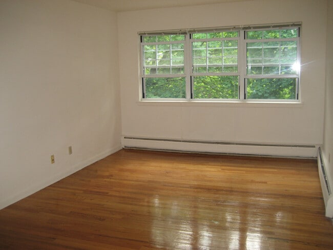 Photo - Radnor Manor