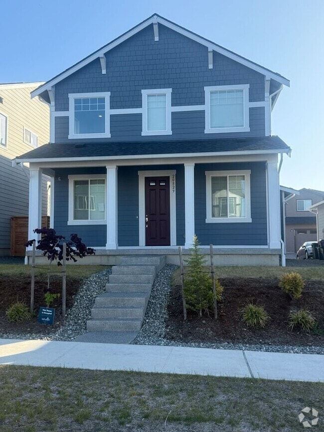 Building Photo - Beautiful 3-Bedroom + Bonus Loft Home in B...