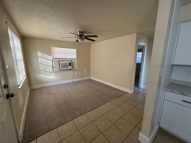 Photo - For Rent – 2 Bedroom, 1 Bathroom Home