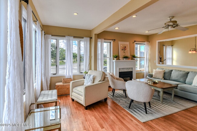 Photo - 113 Central Ave