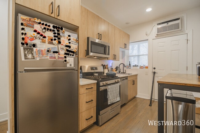 Photo - 6203 N Glenwood Ave Unit 3