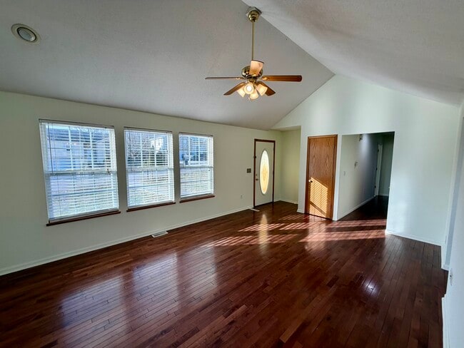 Photo - 571 SE 115th Rd