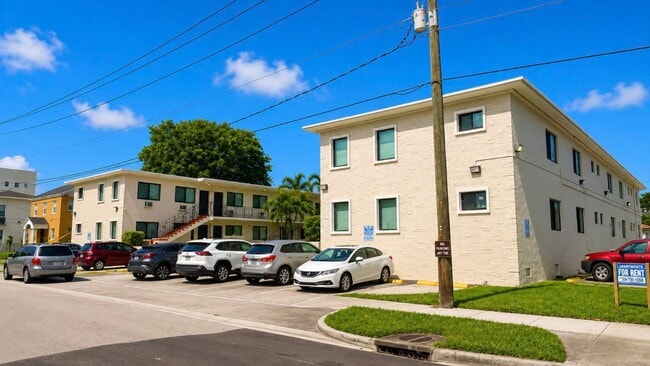 Photo - 600 SW 9th Ave