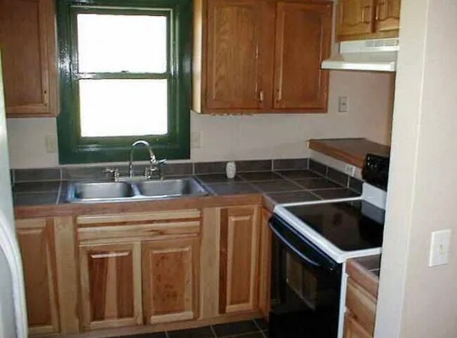 Photo - 45 Blackstock Dr