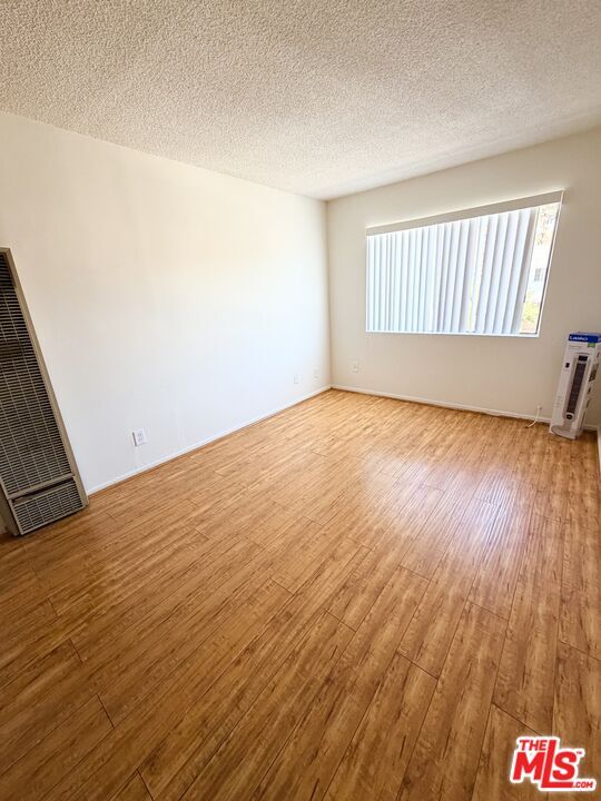 Photo - 815 S Ardmore Ave Unit 202