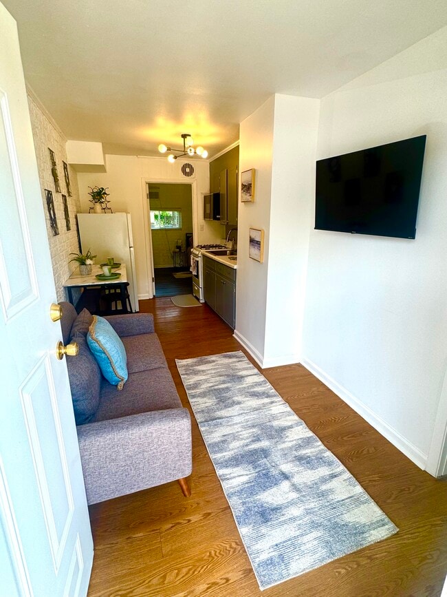 Photo - W Grant Apartments