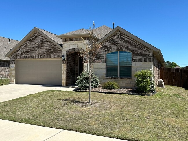 Building Photo - 4/2/2 Beautiful Home located in North Denton