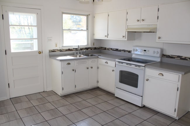 Photo - 602 Stuart Dr