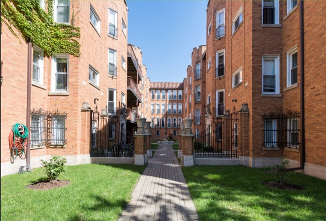 Photo - 1642 W Greenleaf Ave Apartamento Unidad 1N