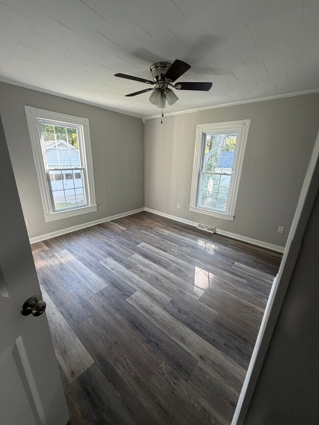 806 McConnell Ave