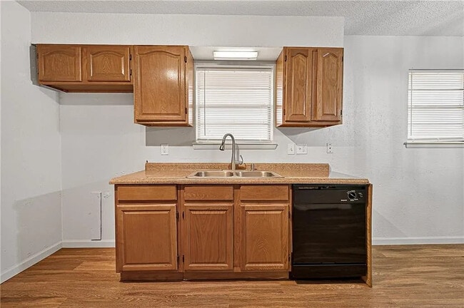 Photo - 813 S Scott St