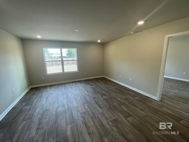 Photo - 205 Burnston Wy