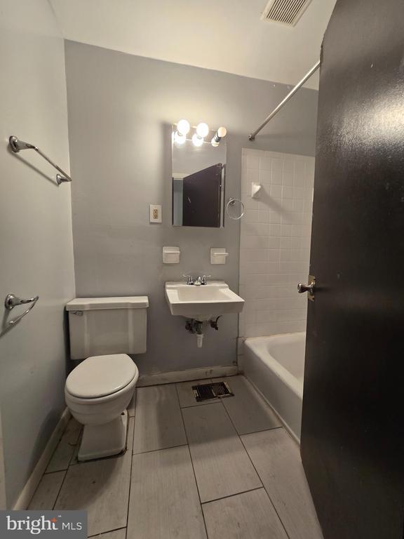 Photo - 623 N 32nd St Unit 2