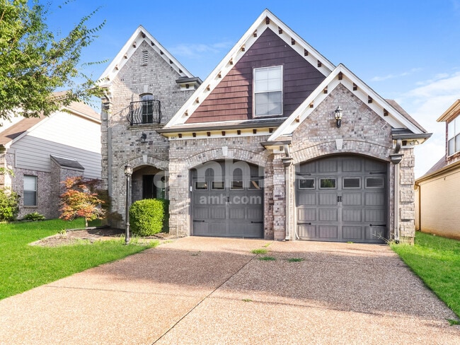 Photo - 440 Green Willow Cv