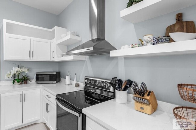 Photo - 32 Stone Oak Dr