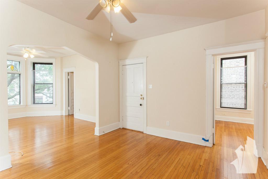 Photo - 3525 N Wilton Ave Unit 1F
