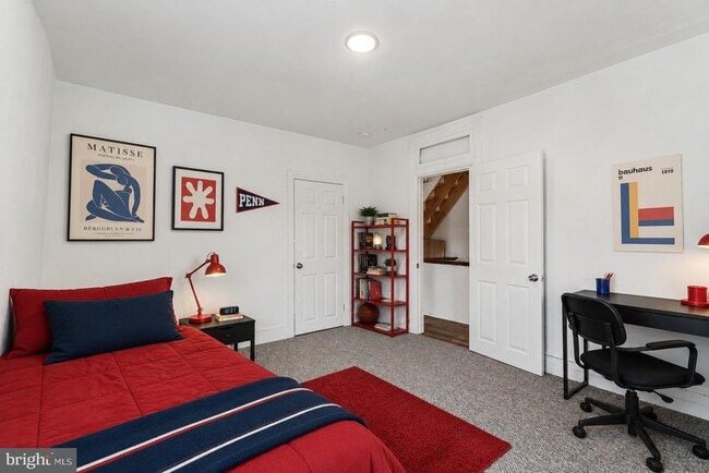 Photo - 270 Dupont St
