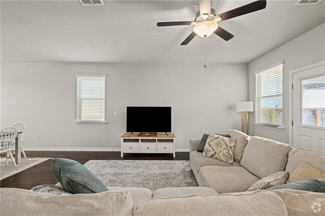 Building Photo - 5308 Golden Canary Ln Rental
