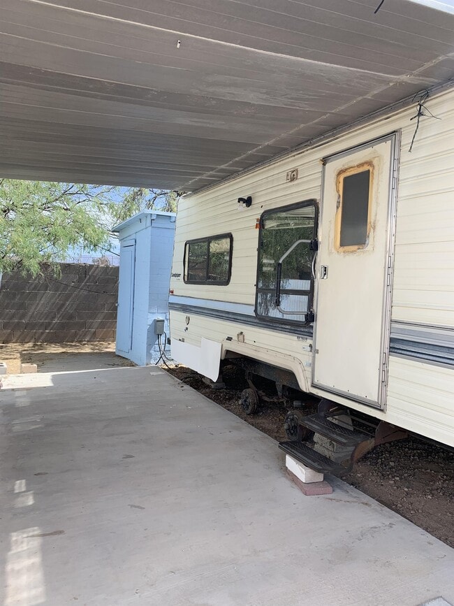 5755 S Fontana Ave Unidad 1