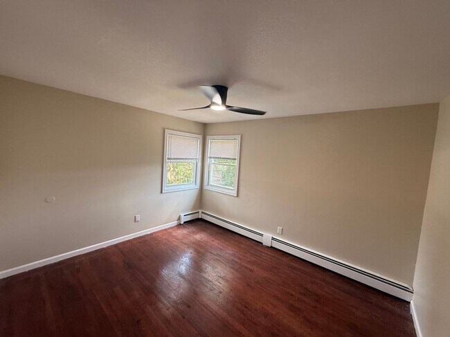 51 Manor Rd