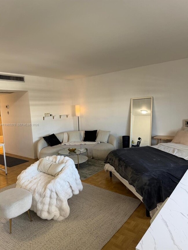 Building Photo - 100 Lincoln Rd Unit 1512