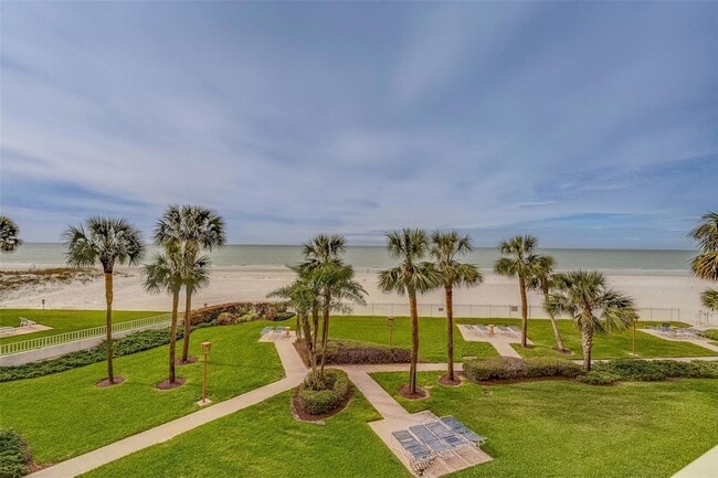 Building Photo - 17900 Gulf Blvd Unit 2E Rental