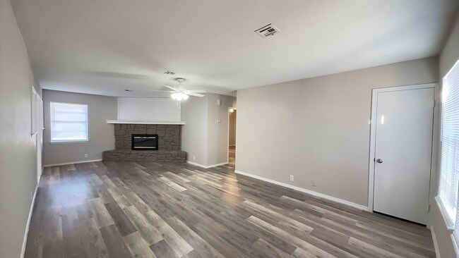 Photo - Cozy up this New Year in your new 2 bed/1bath home!