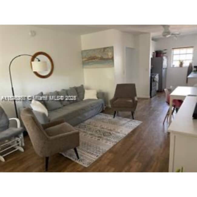 Building Photo - 6511 Santona St Rental