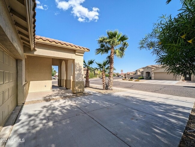Photo - 15432 W Tasha Cir