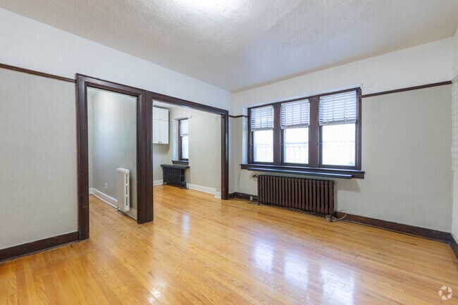 BACHELOR - Living Room - Dundonald Arms